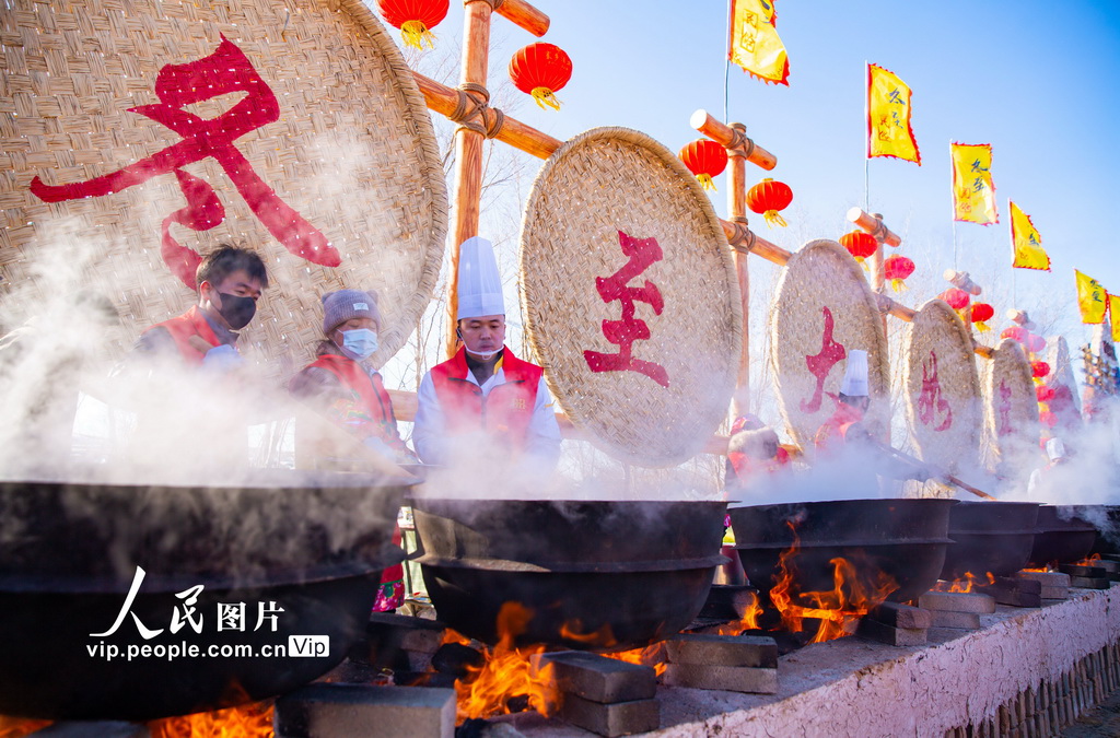 甘肅山丹：冬至樂享“牛娃子飯”