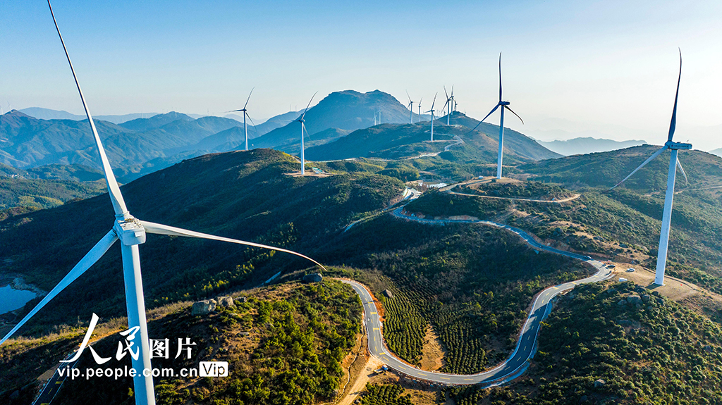 江西豐城：“風(fēng)電+旅游”串起鄉(xiāng)村發(fā)展新“風(fēng)景”