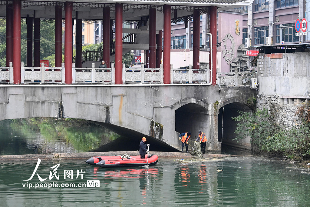 重慶酉陽(yáng)：清漂護(hù)碧水