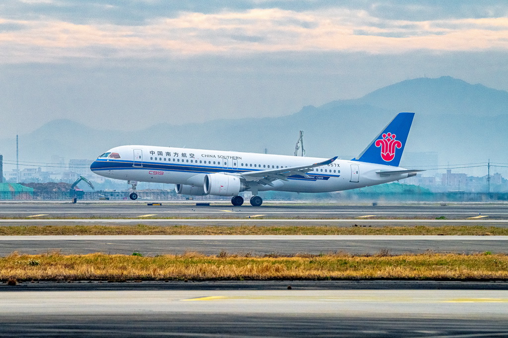 南方航空3架C919國產(chǎn)大飛機亮相春運