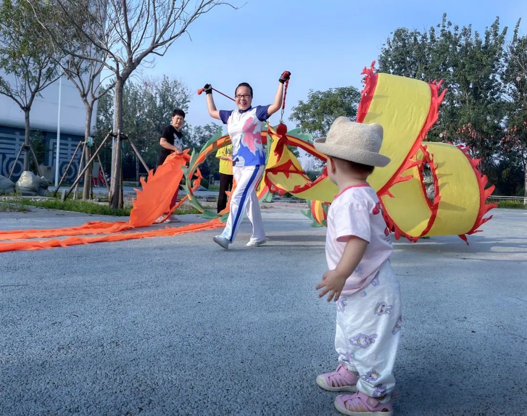 《吸引》 小學組 攝影：尤浩睿